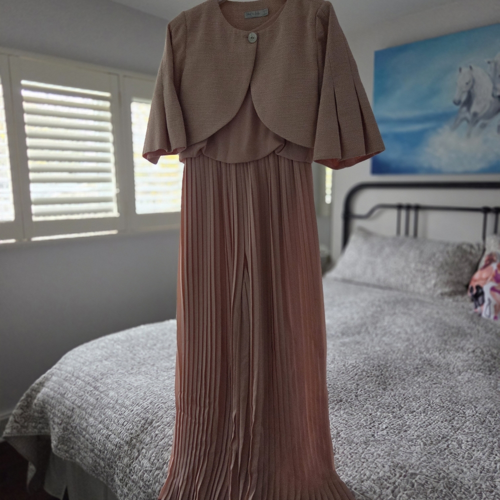 Elegant Pleated Salmon Color  Jumper with Capelet
